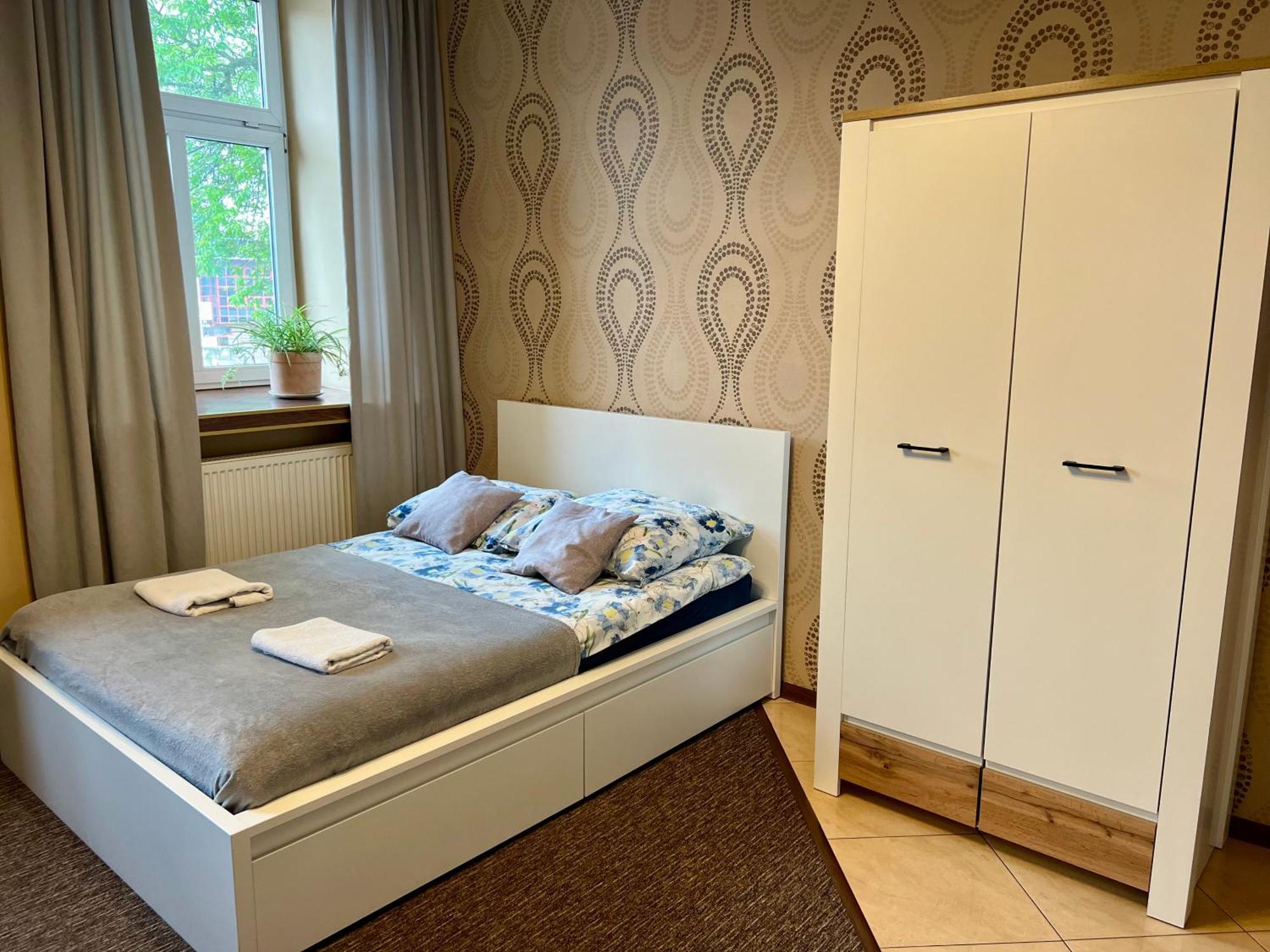 - W Centrum Z Parkingiem - Swietna Lokalizacja - Apartment